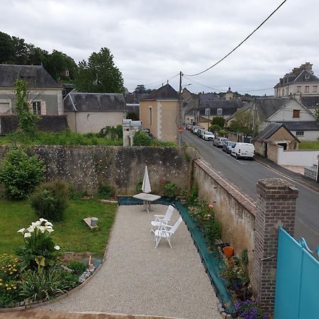 L 'Appartement Du Rocher Château-du-Loir Екстериор снимка