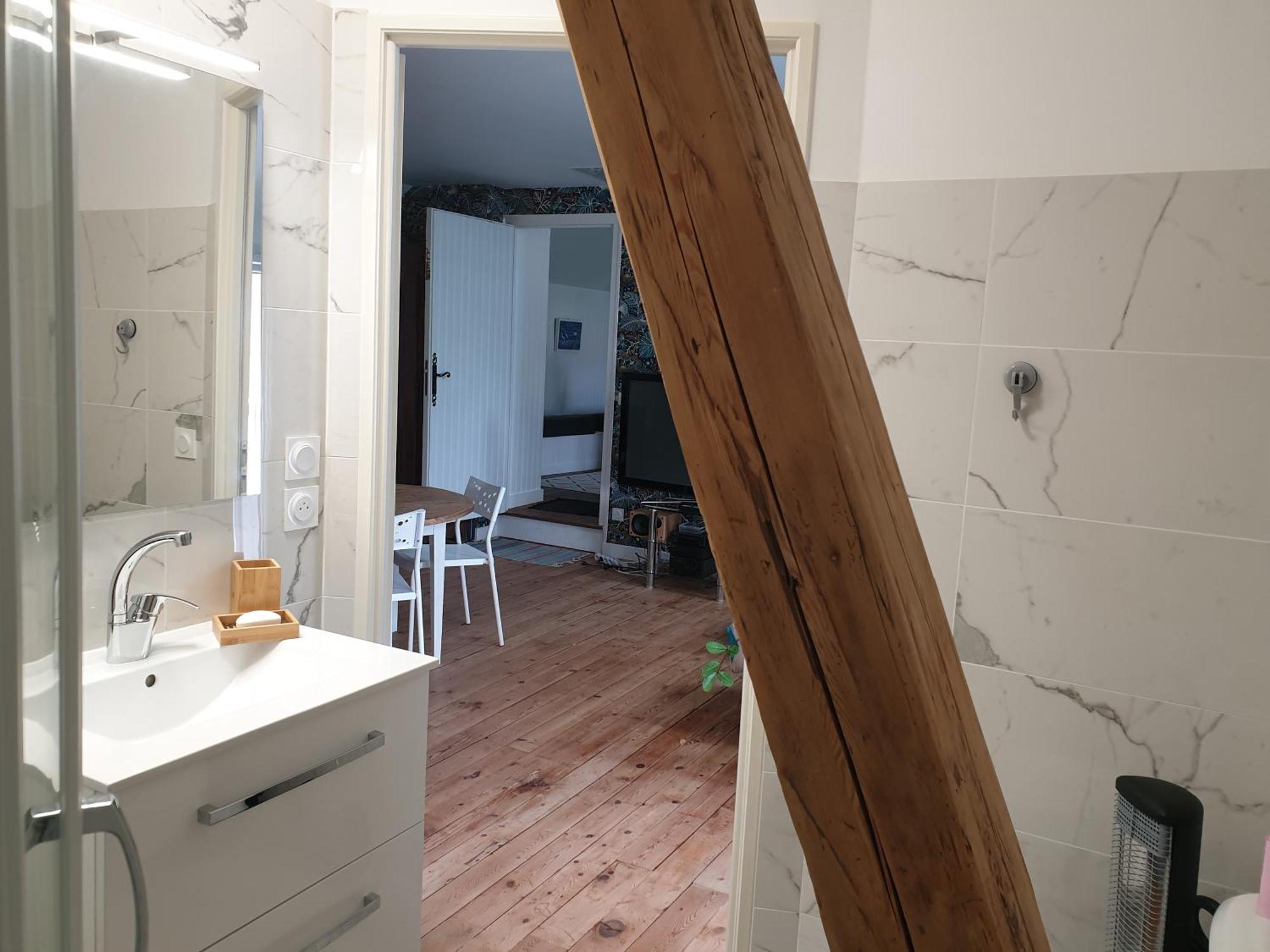 L 'Appartement Du Rocher Château-du-Loir Екстериор снимка